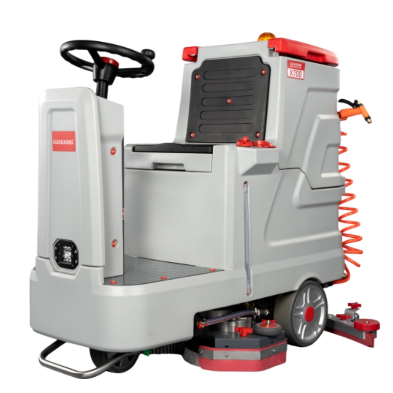 伊犁坦洁全自动驾驶式洗地机X700